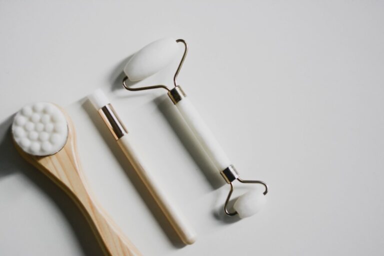 Essential Beauty Items You Need from Lunafavor.com